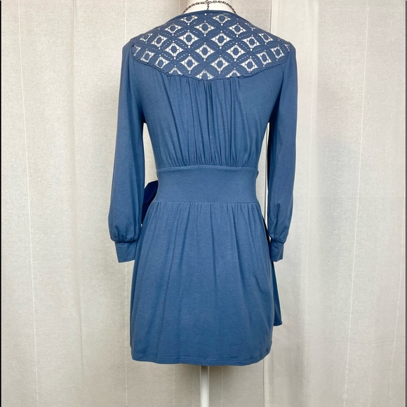 Deletta Lunette & Lancet Tunic - Picture 5 of 6